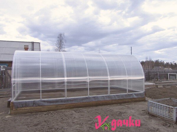 преимущества теплиц из поликарбоната